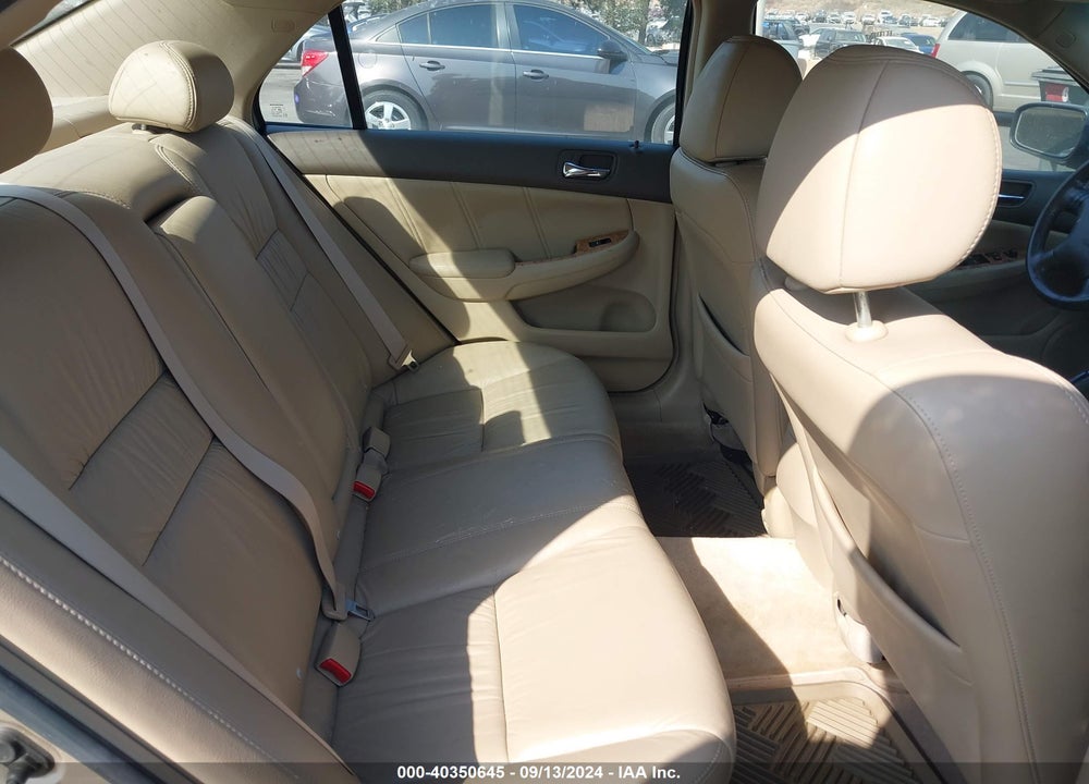 2004 HONDA ACCORD 3.0 EX VIN: 1HGCM665X4A070632