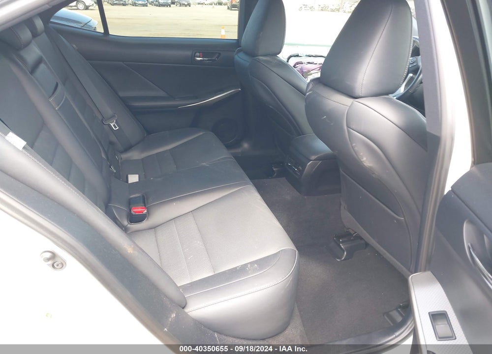 2016 LEXUS IS 200T VIN: JTHBA1D23G5020357