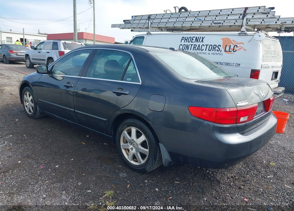 2005 HONDA ACCORD 3.0 EX VIN: 1HGCM66515A073579