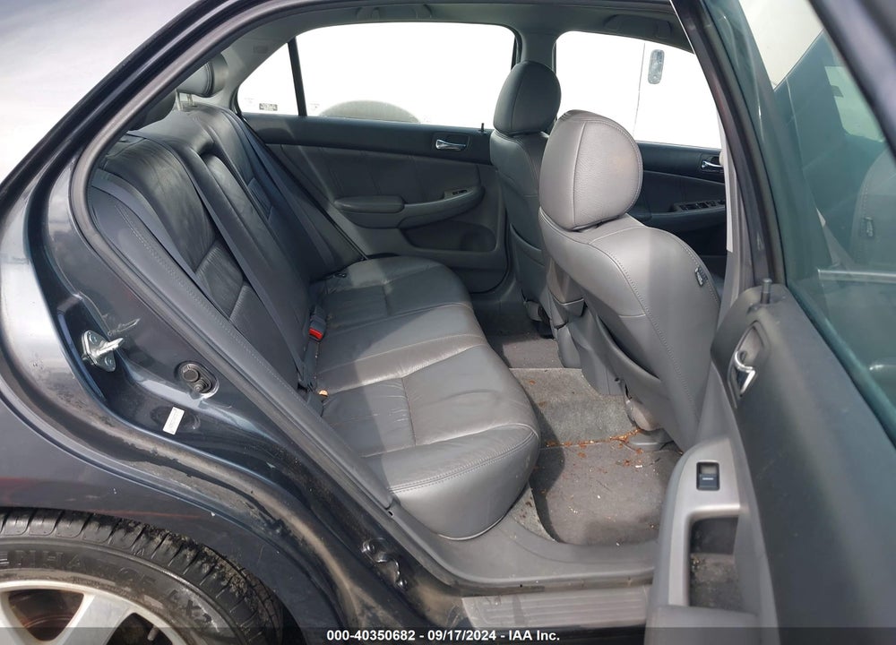 2005 HONDA ACCORD 3.0 EX VIN: 1HGCM66515A073579