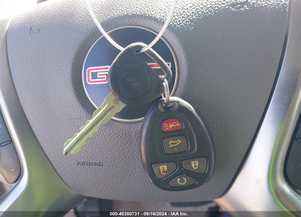 2007 GMC YUKON SLE VIN: 1GKFK13037J203950