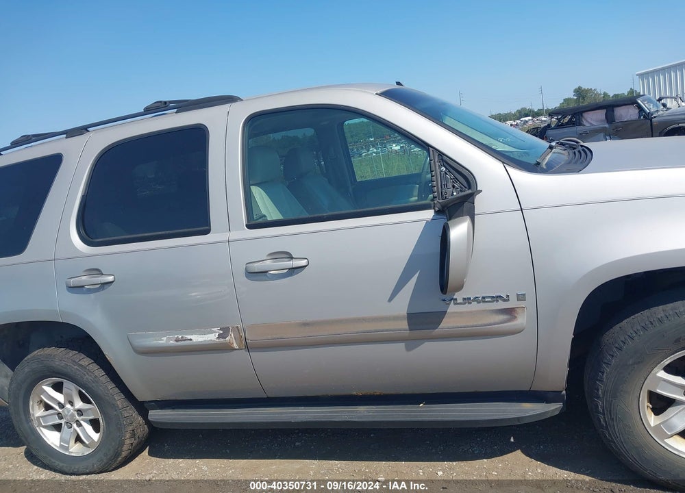 2007 GMC YUKON SLE VIN: 1GKFK13037J203950