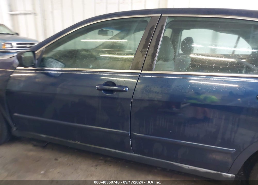 2004 HONDA ACCORD 2.4 LX VIN: 1HGCM563X4A137609