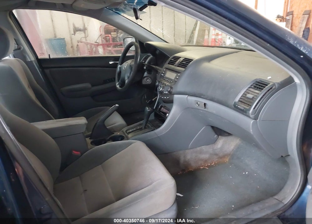 2004 HONDA ACCORD 2.4 LX VIN: 1HGCM563X4A137609