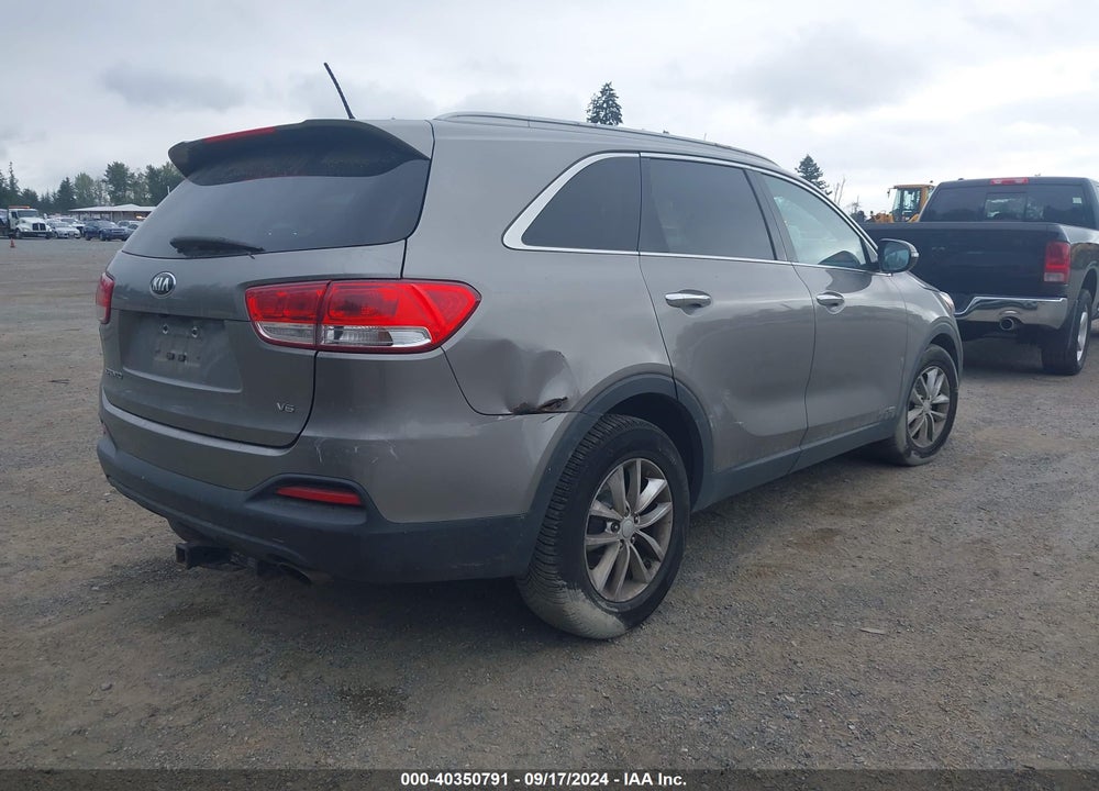 2017 KIA SORENTO 3.3L LX VIN: 5XYPGDA57HG217711