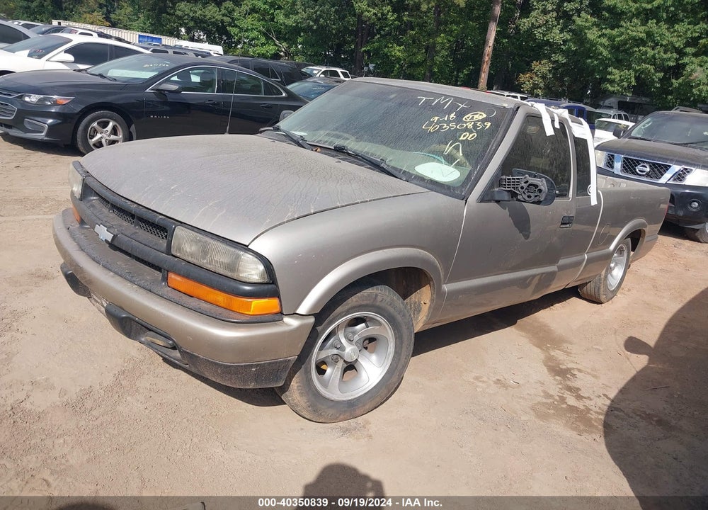 1998 CHEVROLET S-10 LS FLEETSIDE VIN: 1GCCS1943WK250770