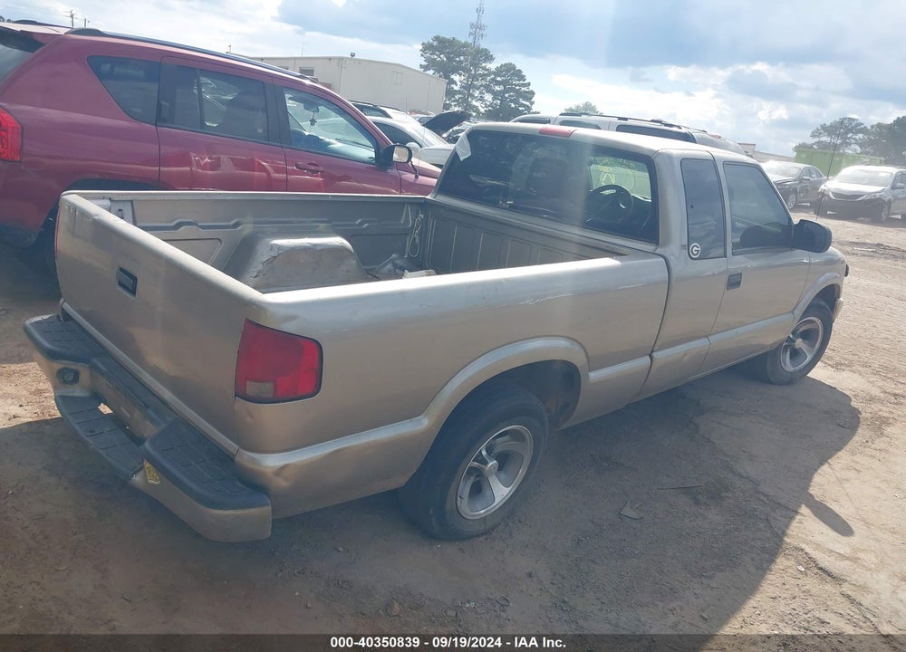 1998 CHEVROLET S-10 LS FLEETSIDE VIN: 1GCCS1943WK250770