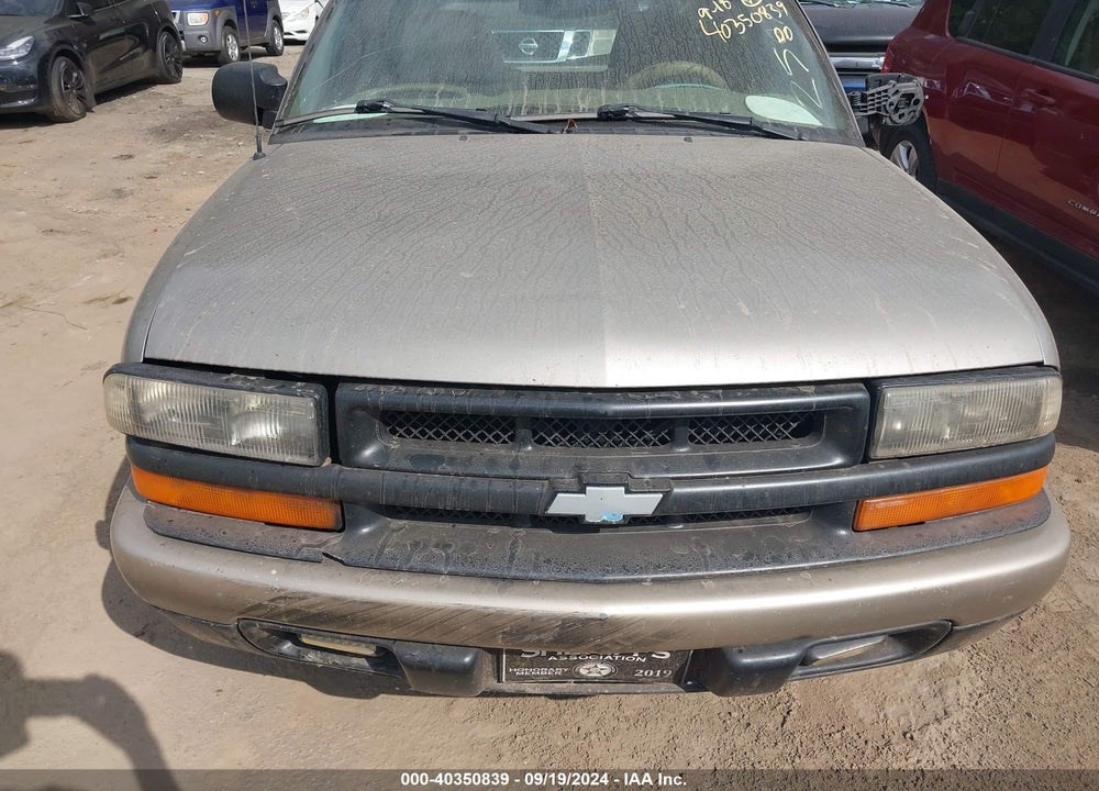 1998 CHEVROLET S-10 LS FLEETSIDE VIN: 1GCCS1943WK250770