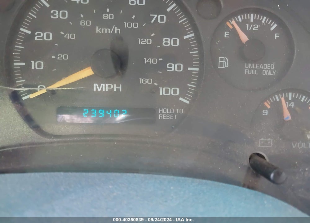 1998 CHEVROLET S-10 LS FLEETSIDE VIN: 1GCCS1943WK250770