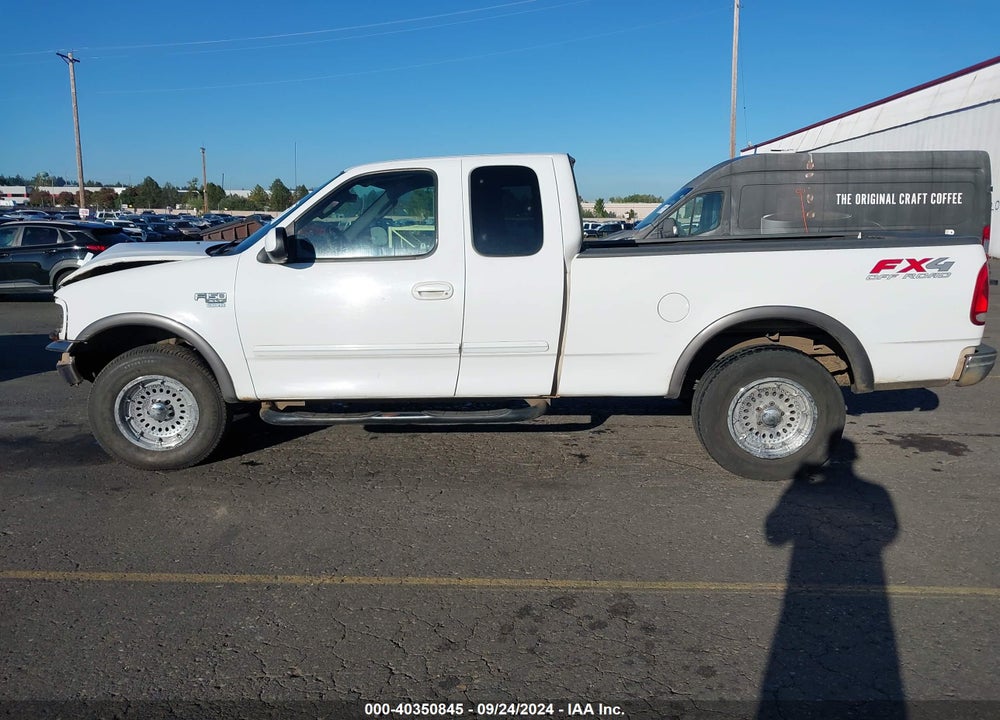 2003 FORD F-150 LARIAT/XL/XLT VIN: 2FTRX18L43CA22216
