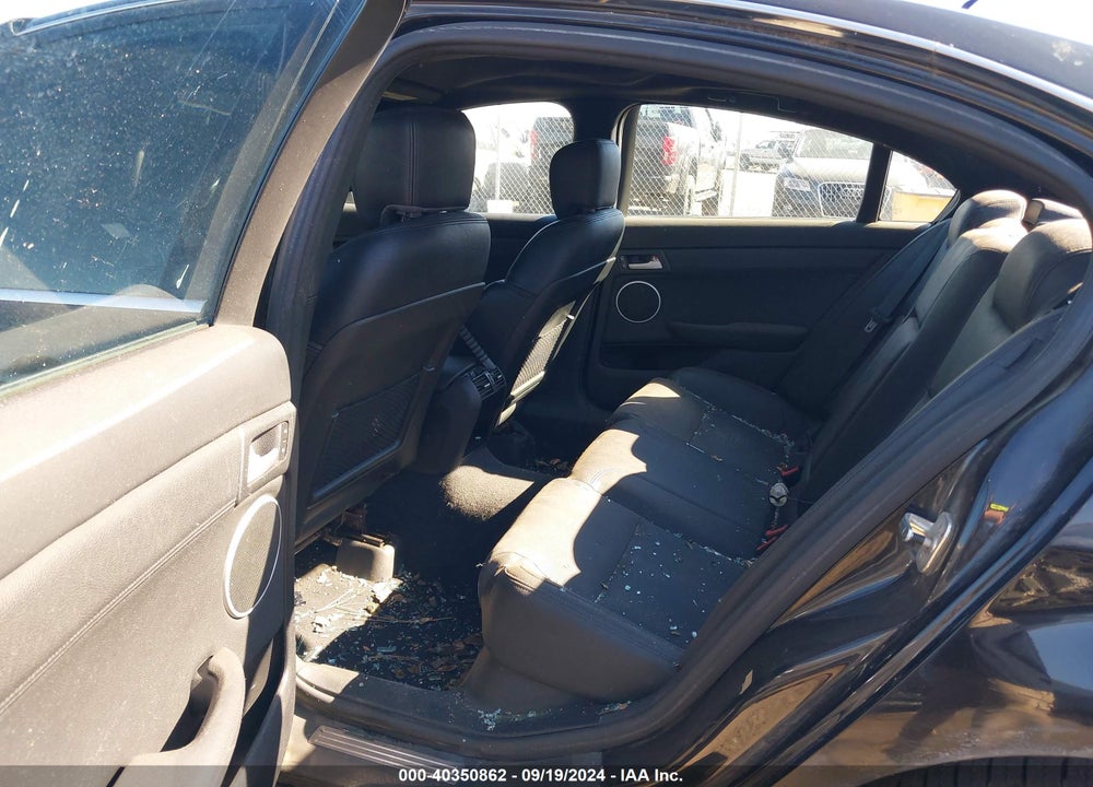 2008 PONTIAC G8 VIN: 6G2ER57738L122946