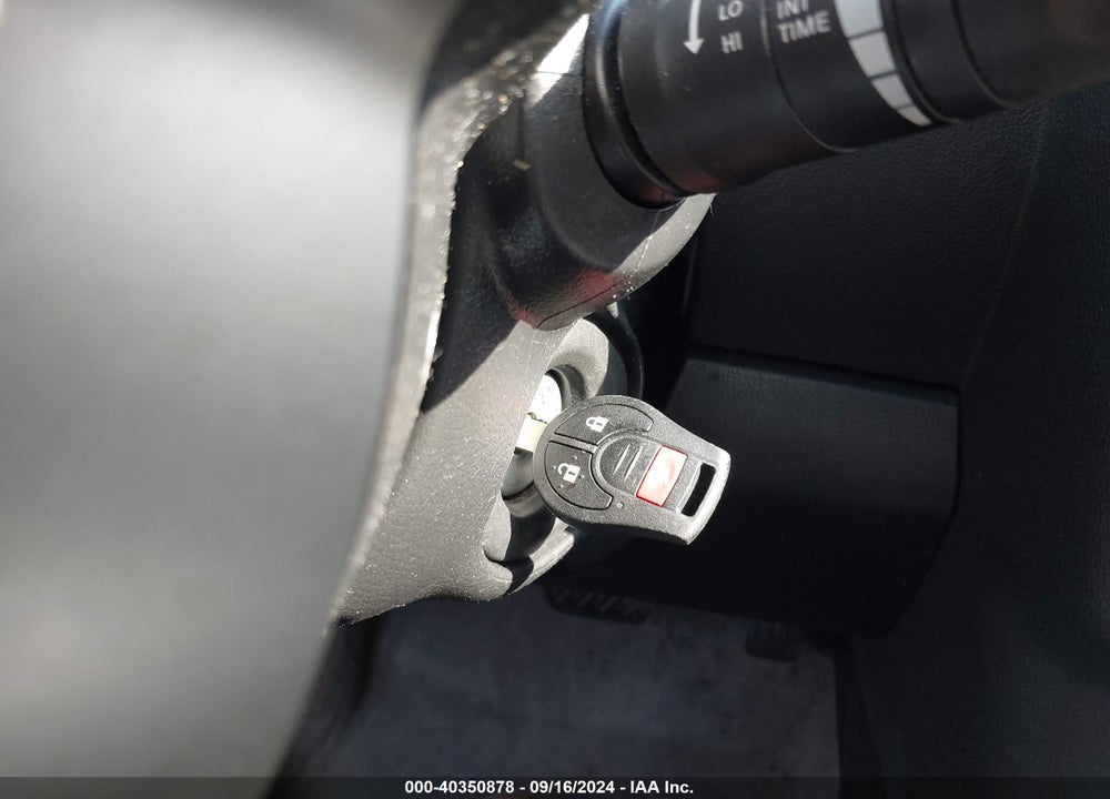 2015 NISSAN ROGUE SELECT S VIN: JN8AS5MT9FW652447