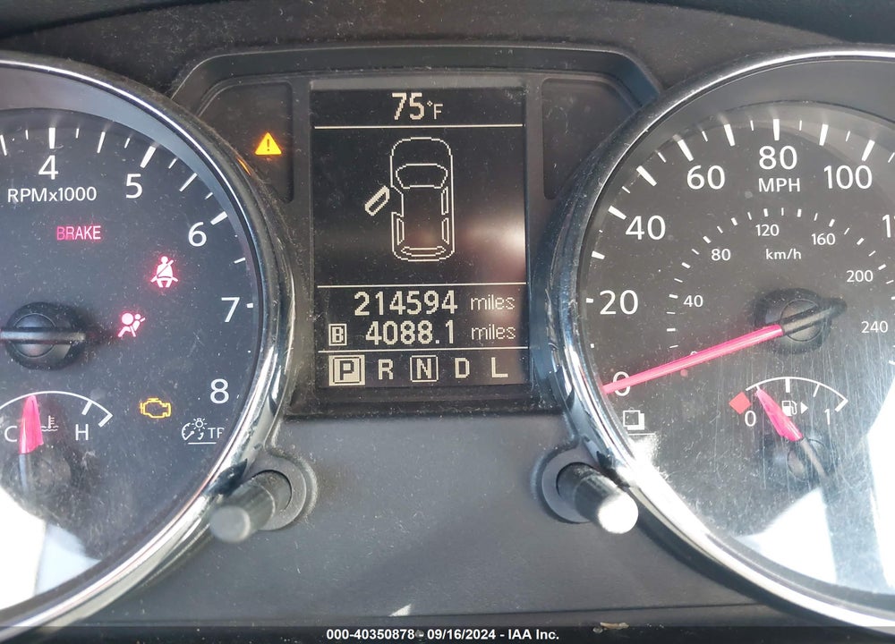2015 NISSAN ROGUE SELECT S VIN: JN8AS5MT9FW652447