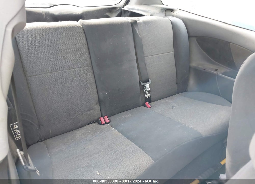 2001 FORD FOCUS ZX3 VIN: 3FAFP31341R247870