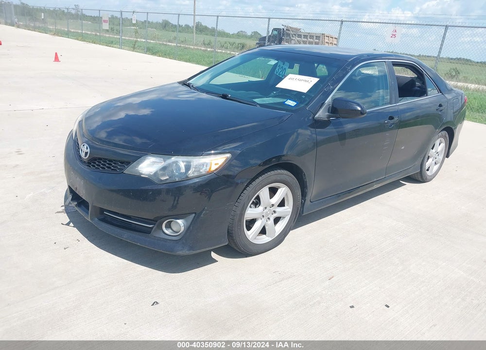 2014 TOYOTA CAMRY SE VIN: 4T1BF1FK5EU827901