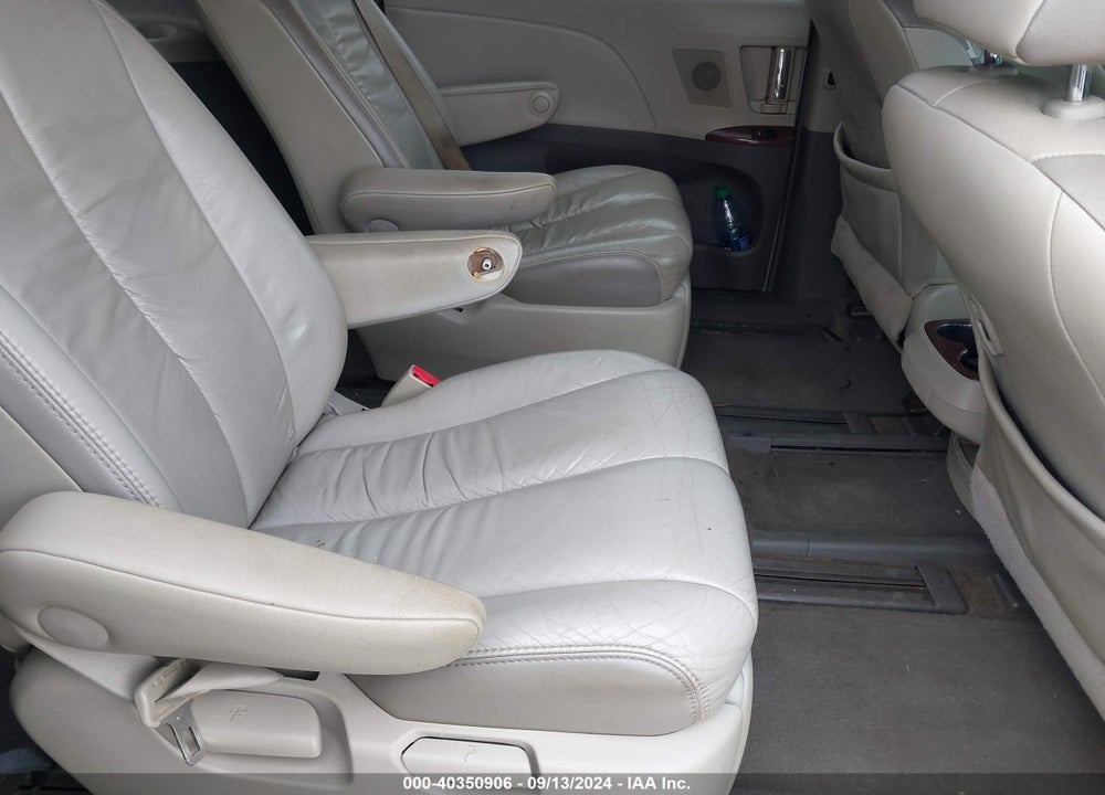2011 TOYOTA SIENNA LIMITED V6 VIN: 5TDYK3DC6BS151606