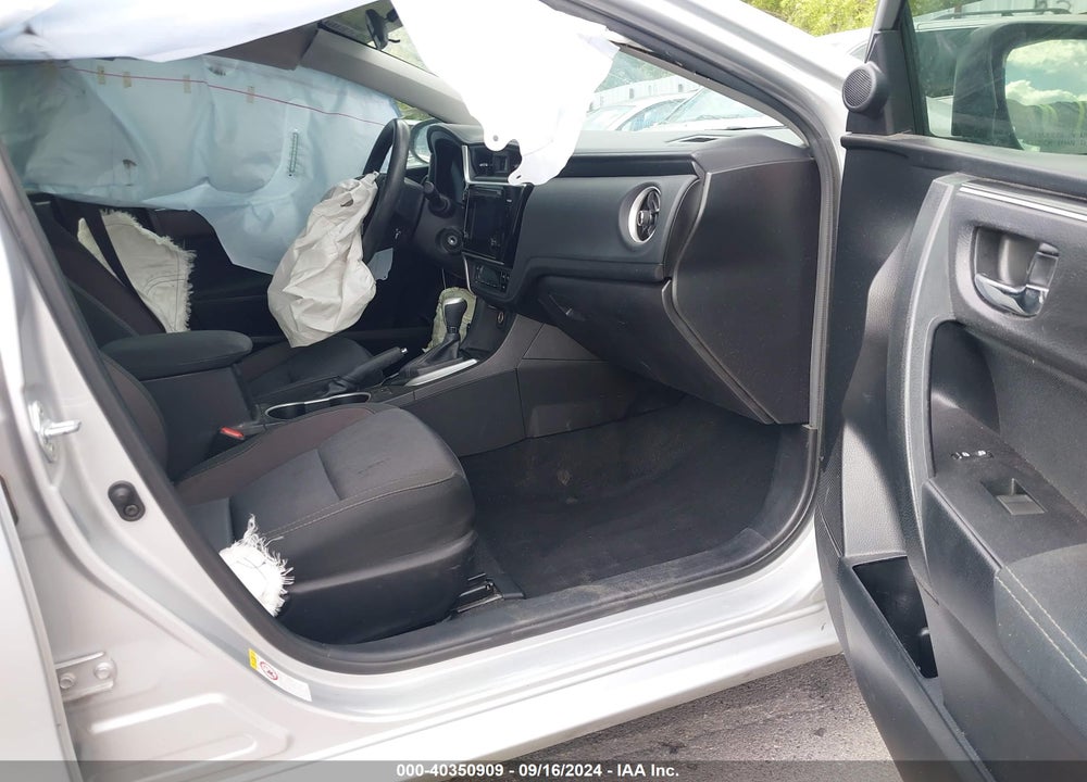 2017 TOYOTA COROLLA LE VIN: 5YFBURHE1HP621850