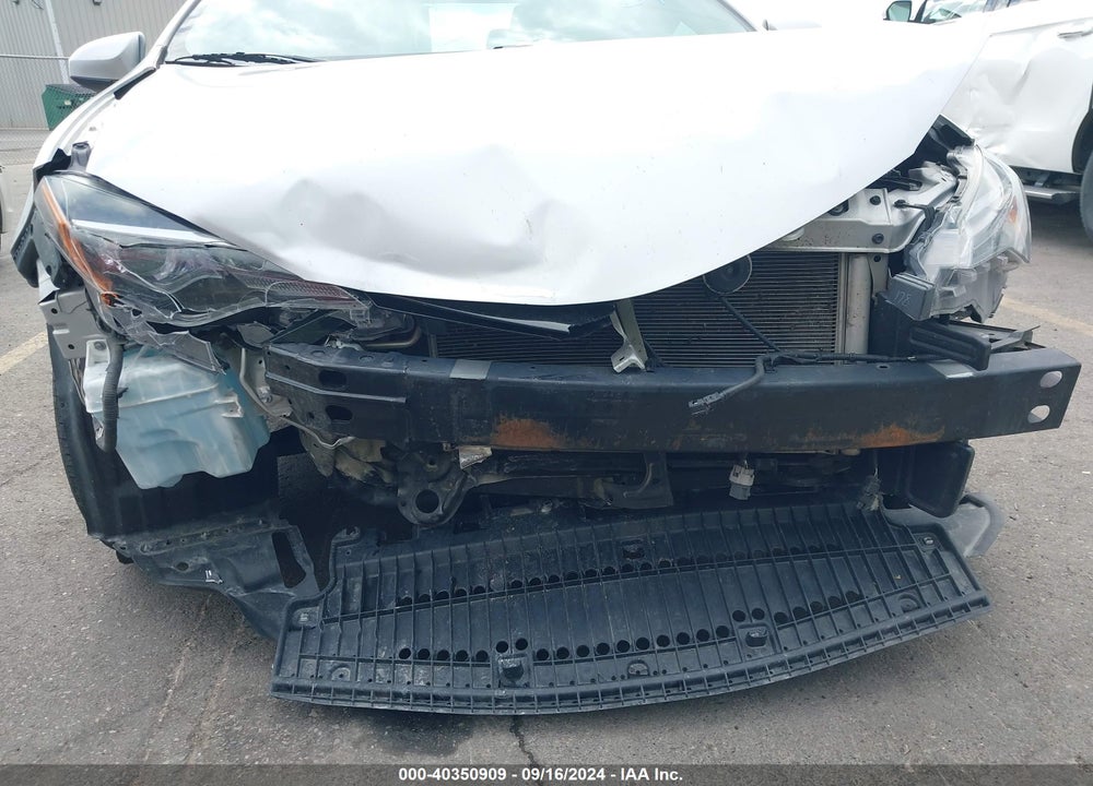 2017 TOYOTA COROLLA LE VIN: 5YFBURHE1HP621850