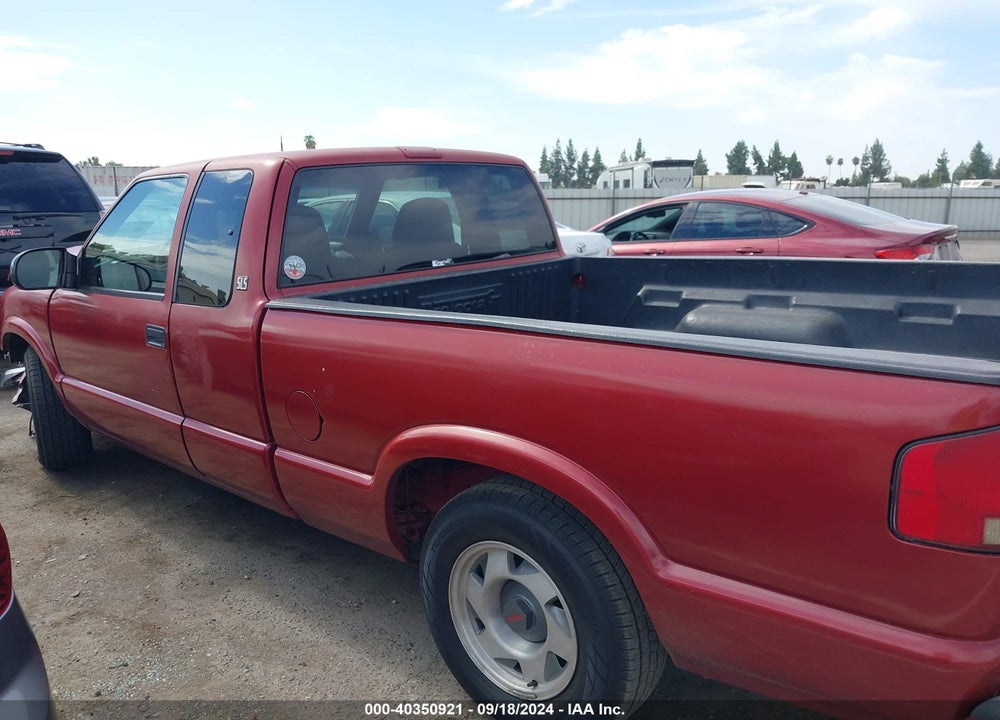 2001 GMC SONOMA SLS VIN: 1GTCS19W918225041