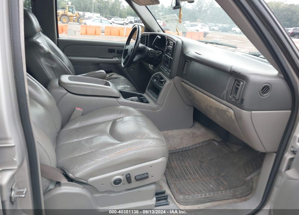 2005 CHEVROLET TAHOE LT VIN: 1GNEC13T75J210709