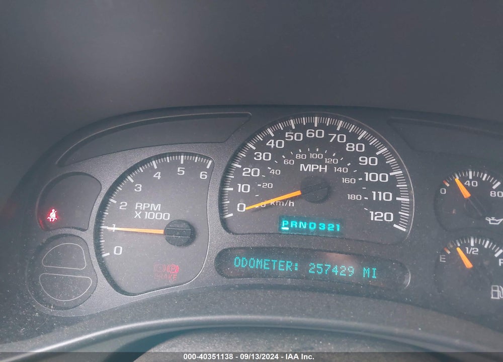 2005 CHEVROLET TAHOE LT VIN: 1GNEC13T75J210709