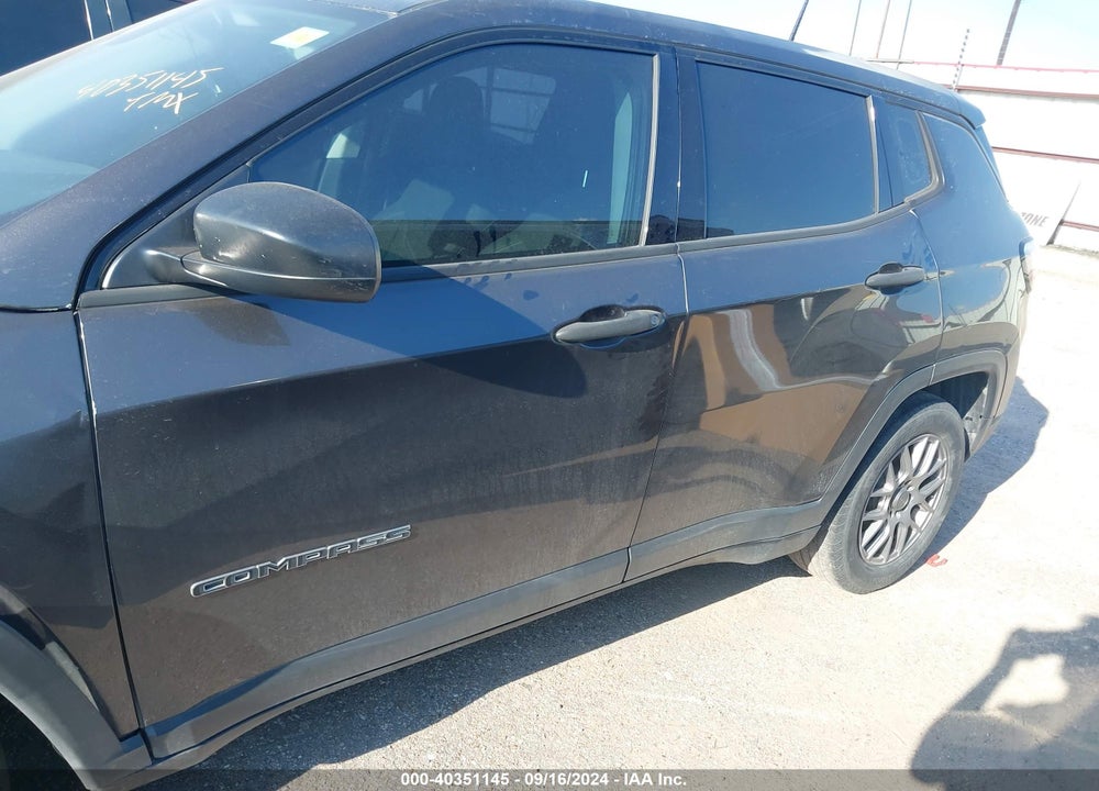2018 JEEP COMPASS SPORT FWD VIN: 3C4NJCAB3JT272194