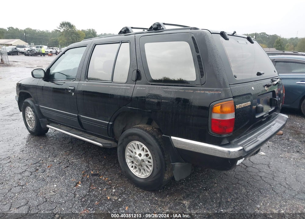1996 NISSAN PATHFINDER XE/LE VIN: JN8AR05S5TW036485