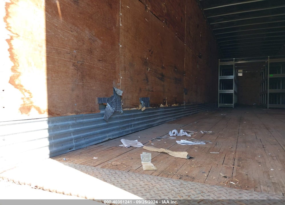 1994 PINES TRAILER CORP --- VIN: 1PNV482S3RHB90280