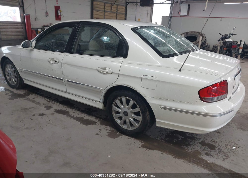 2005 HYUNDAI SONATA GLS/LX VIN: KMHWF35H45A130188