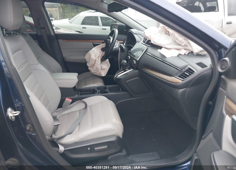 2018 HONDA CR-V TOURING VIN: 2HKRW2H99JH635467