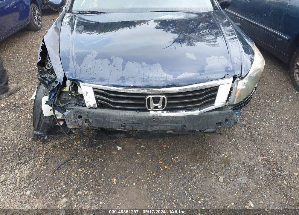 2010 HONDA ACCORD 2.4 LX VIN: 1HGCP2F30AA044504