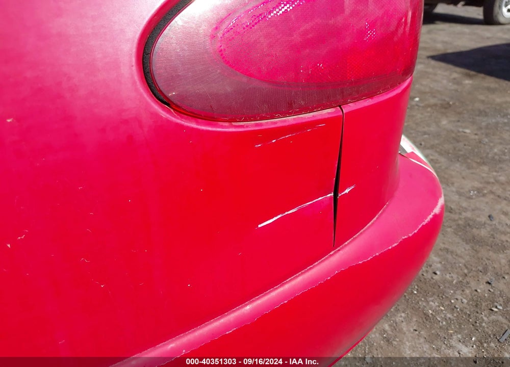 1999 FORD ESCORT LX VIN: 1FAFP10PXXW105828