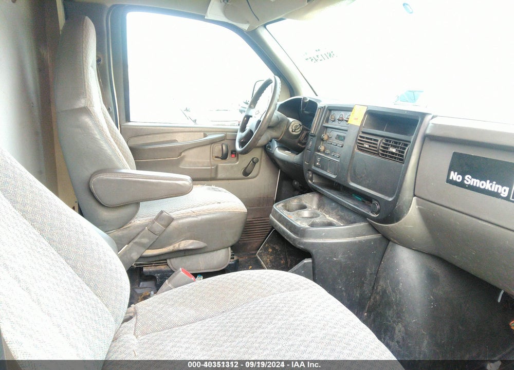 2007 CHEVROLET EXPRESS CUTAWAY WORK VAN VIN: 1GBHG31U071157280