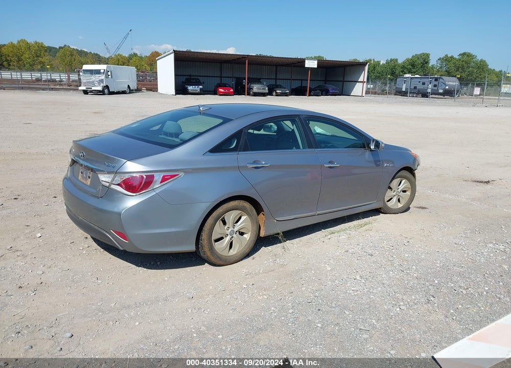 2015 HYUNDAI SONATA HYBRID VIN: KMHEC4A40FA133796