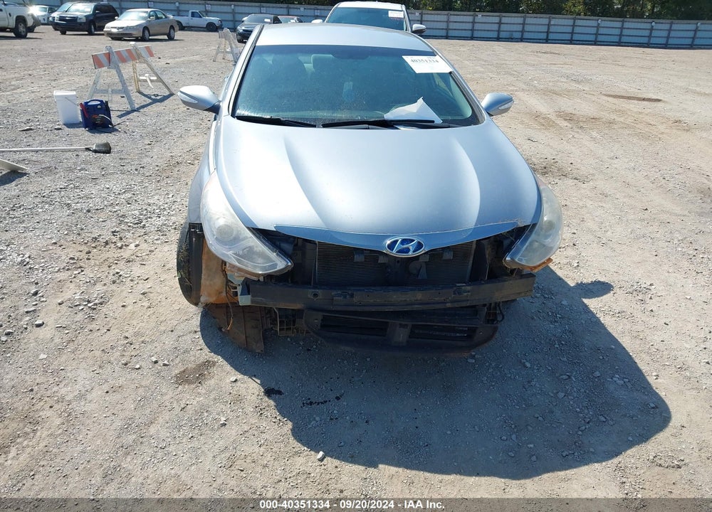 2015 HYUNDAI SONATA HYBRID VIN: KMHEC4A40FA133796