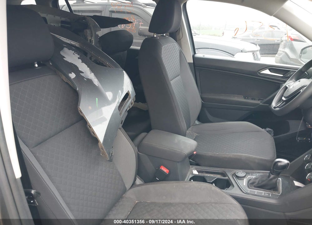 2018 VOLKSWAGEN TIGUAN 2.0T S VIN: 3VV0B7AX8JM108395