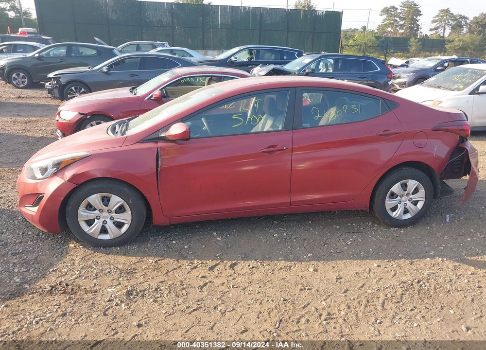 2016 HYUNDAI ELANTRA SE VIN: 5NPDH4AE5GH742693