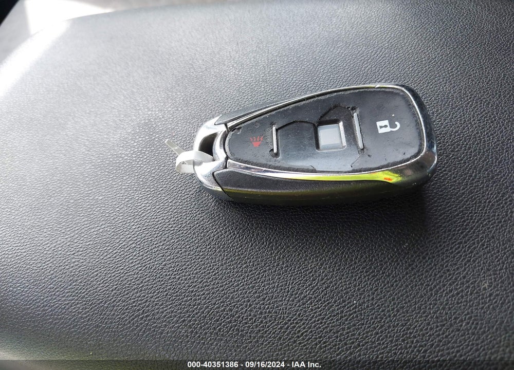 2018 CHEVROLET EQUINOX LS VIN: 2GNAXHEV3J6241201