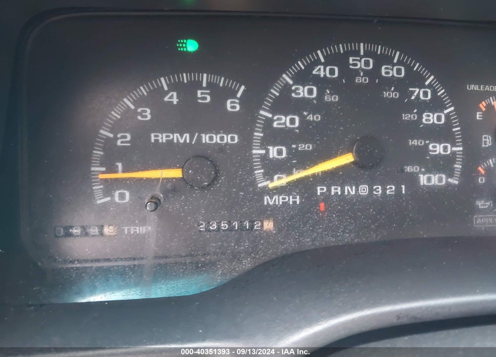 1999 CHEVROLET TAHOE VIN: 3GNEK18R2XG128214