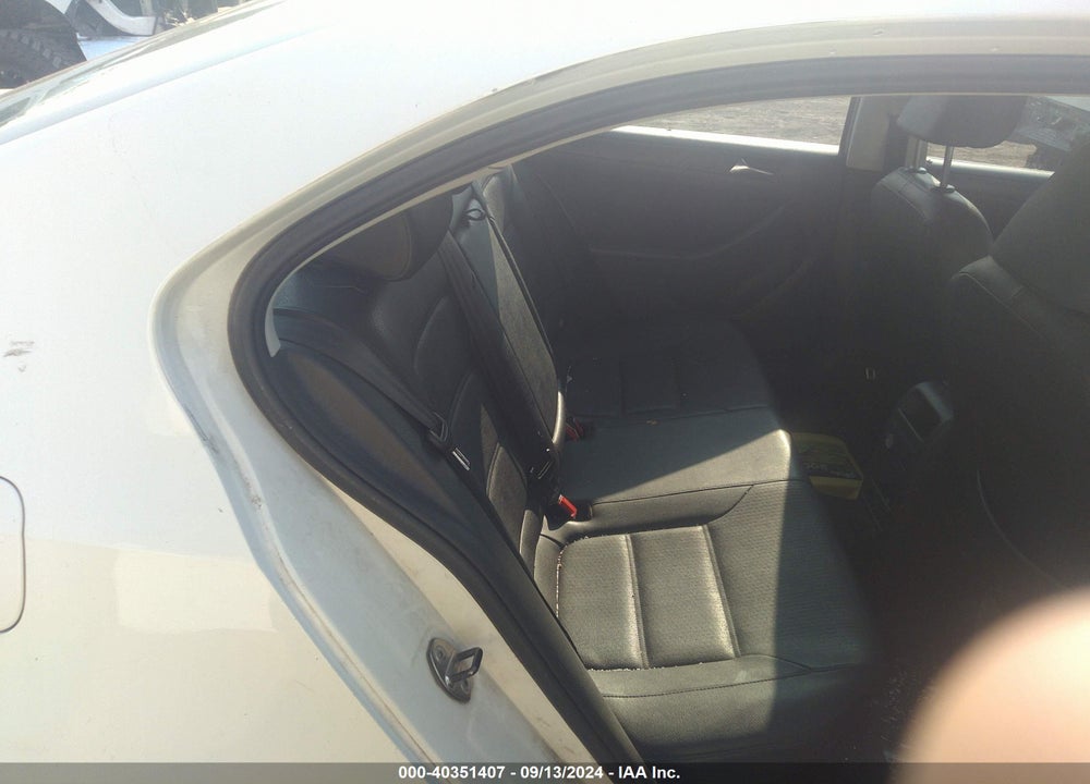 2011 VOLKSWAGEN JETTA 2.5L SE VIN: 3VWDZ7AJ9BM340476