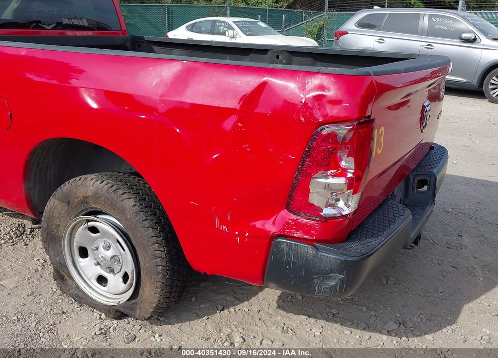 2018 RAM 1500 EXPRESS REGULAR CAB 4X4 8' BOX/TRADESMAN REGULAR CAB 4X4 8' BOX VIN: 3C6JR7DT0JG158768