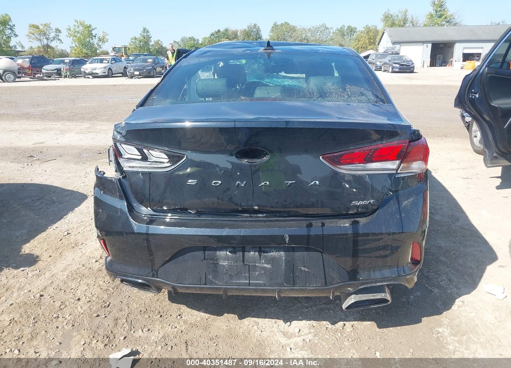 2018 HYUNDAI SONATA VIN: 5NPE34AF7JH688977