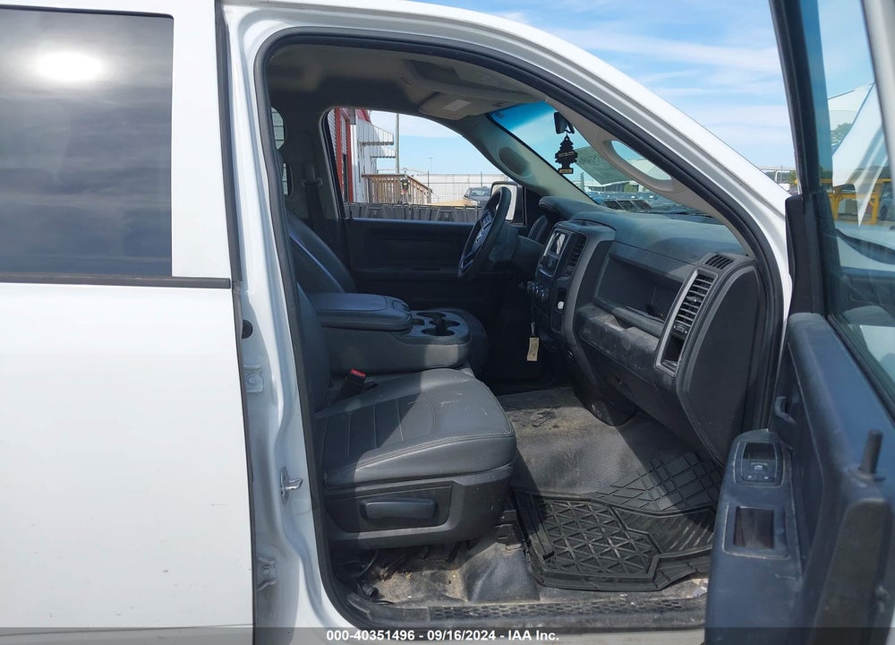 2017 RAM 1500 VIN: 1C6RR7FG4HS840378
