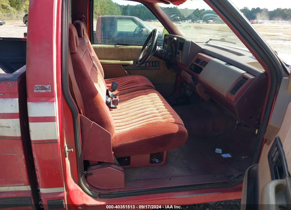 1988 GMC GMT-400 C1500 VIN: 1GTDC14K9JZ563698