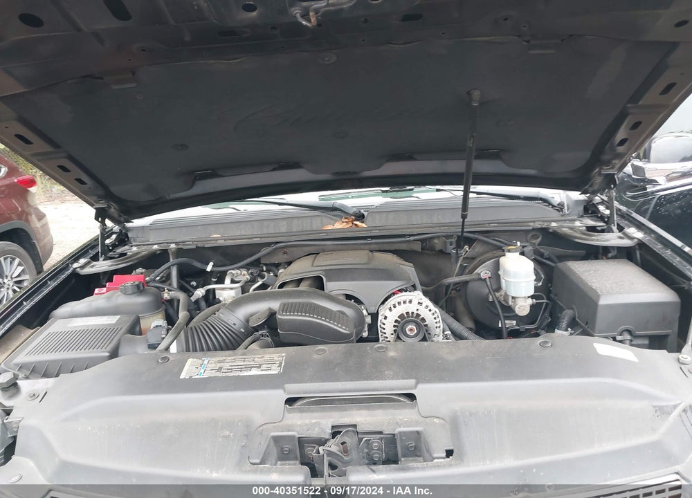 2010 CADILLAC ESCALADE ESV PREMIUM VIN: 1GYUKJEF3AR195436