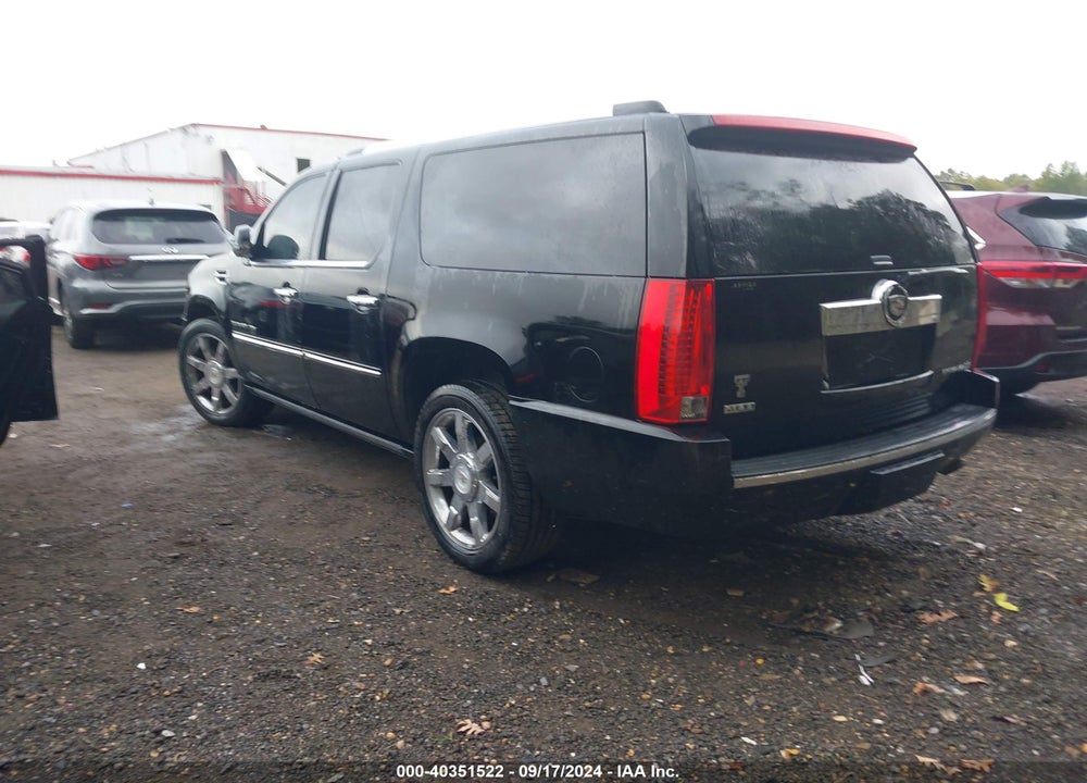 2010 CADILLAC ESCALADE ESV PREMIUM VIN: 1GYUKJEF3AR195436