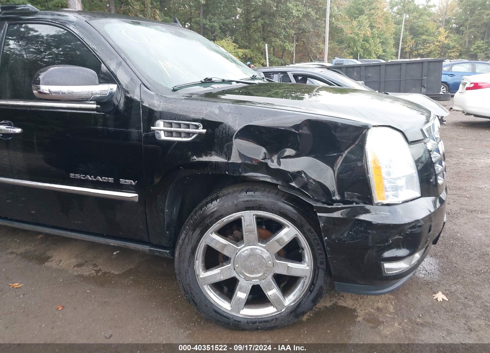 2010 CADILLAC ESCALADE ESV PREMIUM VIN: 1GYUKJEF3AR195436