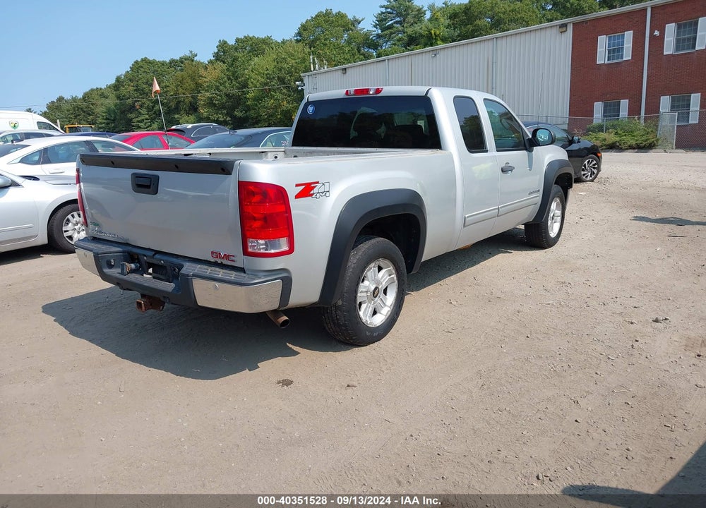 2010 GMC SIERRA 1500 SLE VIN: 1GTSKVE38AZ132472
