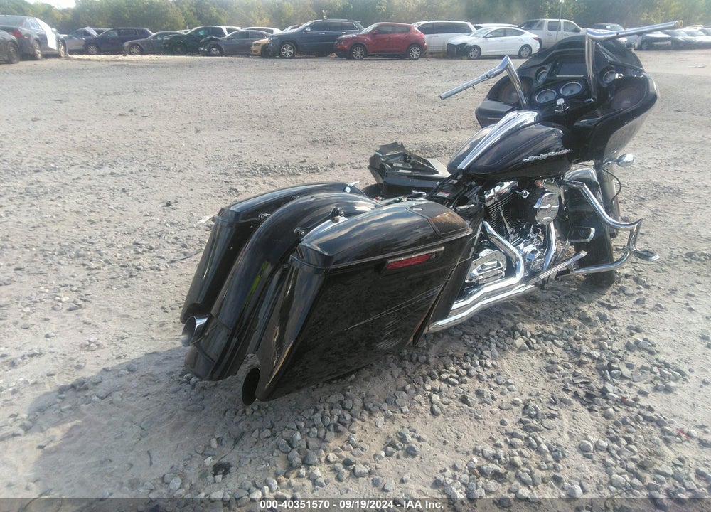 2015 HARLEY-DAVIDSON FLTRXS ROAD GLIDE SPECIAL VIN: 1HD1KTM19FB690507