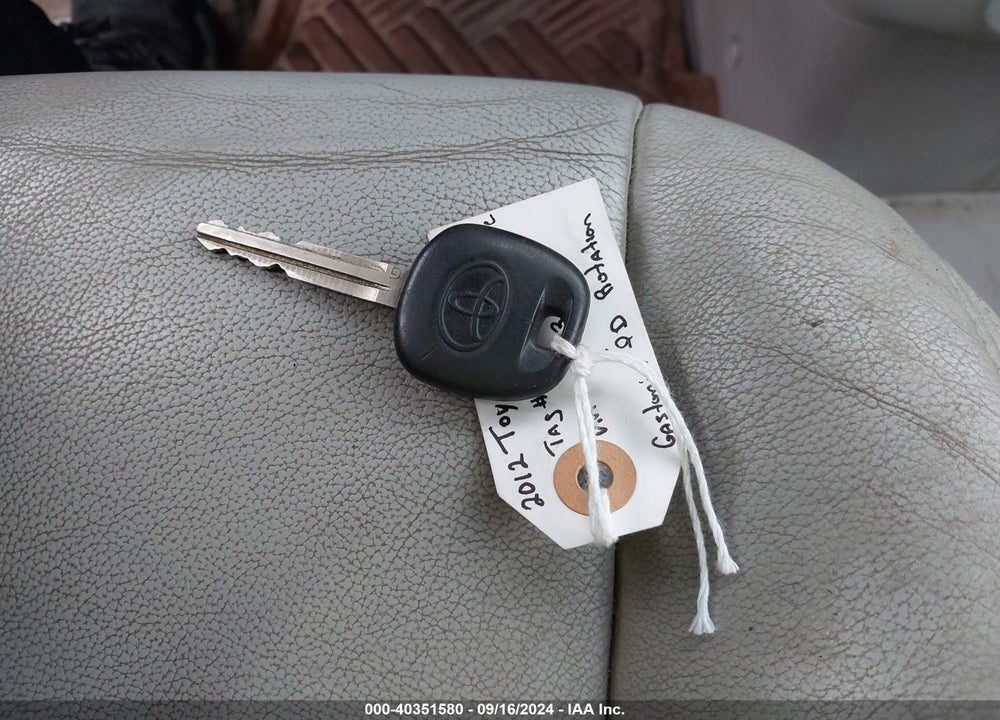 2012 TOYOTA SIENNA VIN: 5TDYK3DC6CS243008